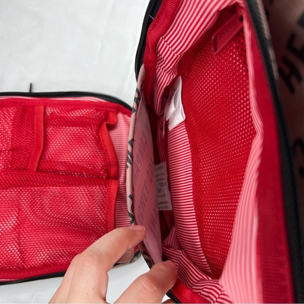 Herschel Chapter Connect Travel Kit - Picture 13 of 16